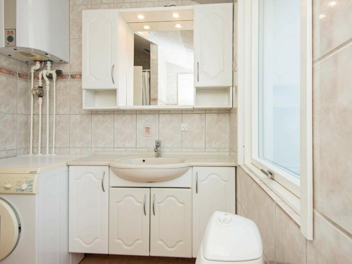 8 Person Holiday Home In B Rkop Egeskov  Kültér fotó